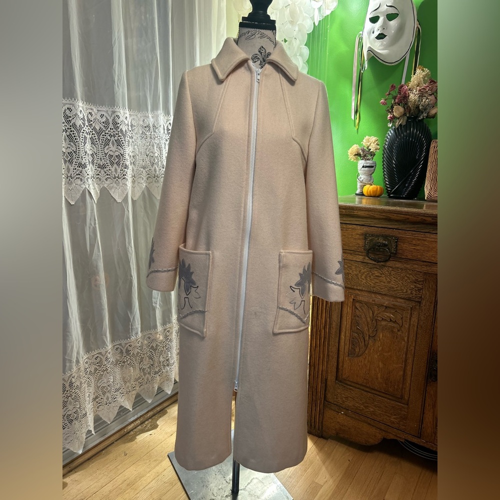 Vintage Westfield 100% Virgin Wool Coat – Made in Canada – Cream Zip Front xs/s